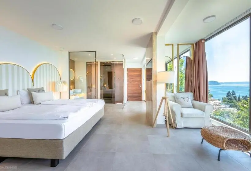 ویلای لوکس 1 خوابه, Vila Bisera