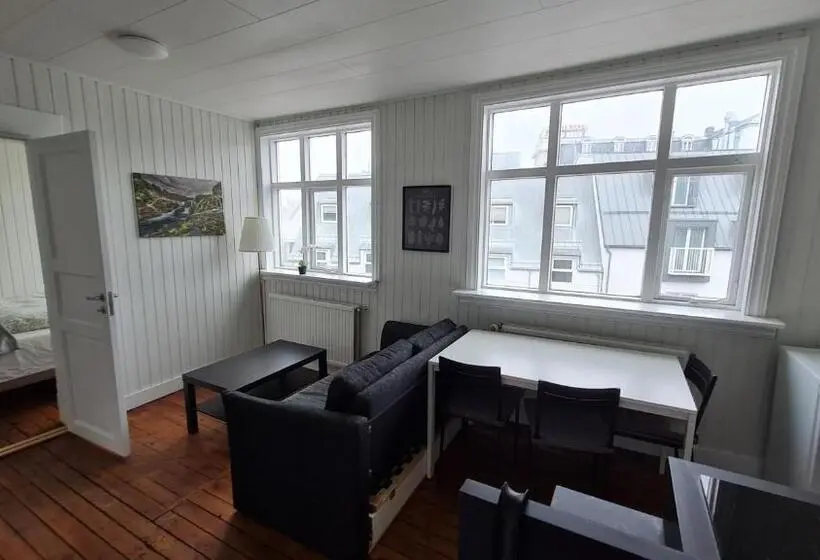 استودیوی استاندارد, Downtown Guesthouse Reykjavik