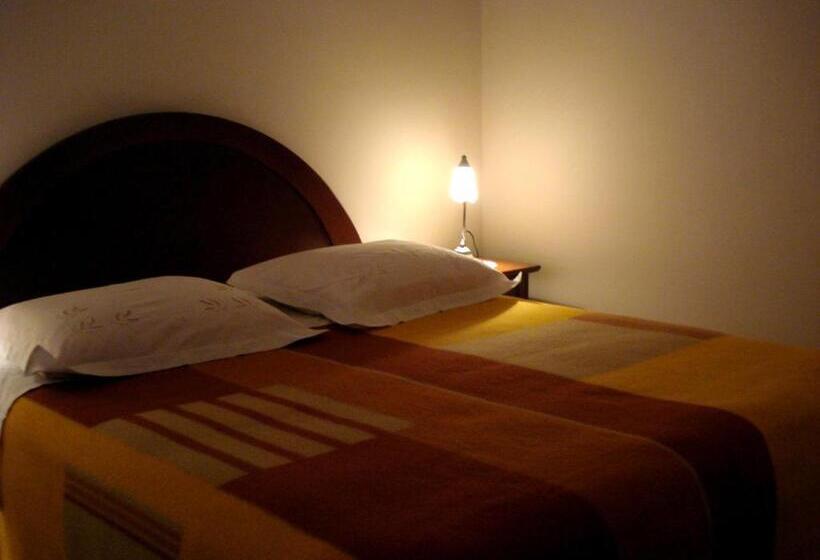 اتاق لوکس با چشمانداز دریا, Accommodation Tomcuk