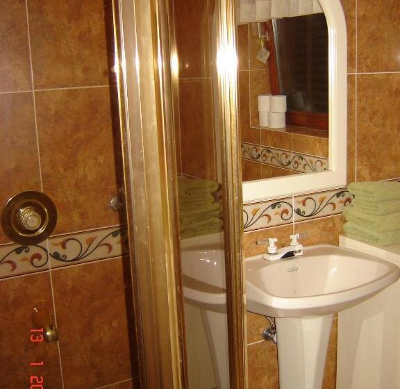 اتاق لوکس با چشمانداز دریا, Accommodation Tomcuk