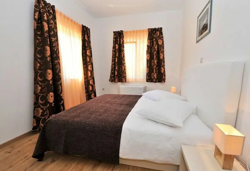 ２ベッドルームのコンフォートアパートメント, Lastura Aparthotel & Mobile Homes