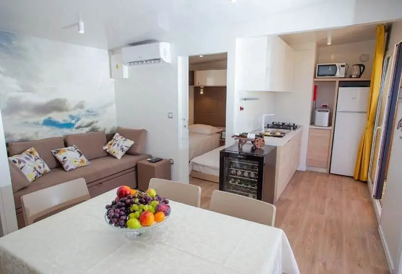 １ベッドルームハウス, Lastura Aparthotel & Mobile Homes