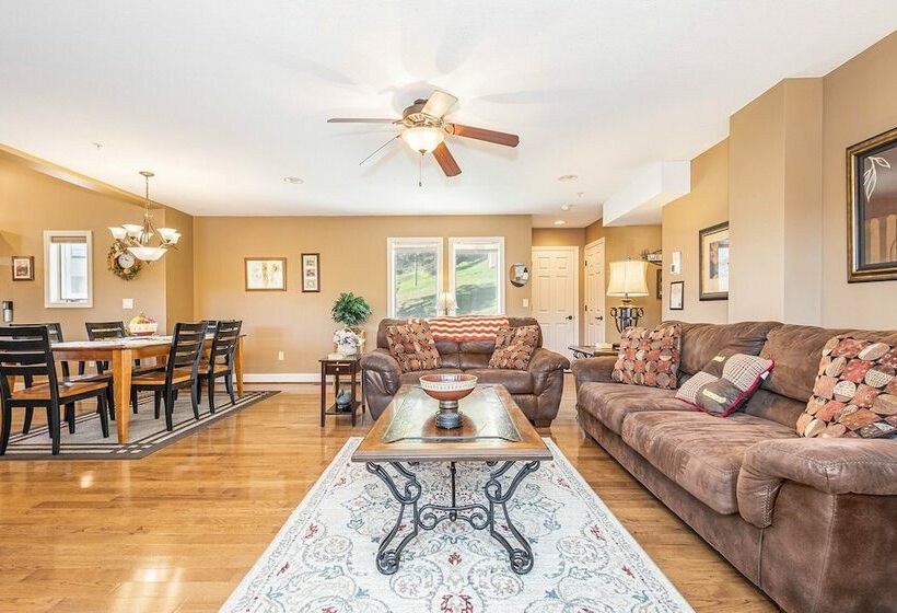 منزل غرفة نوم واحدة, Strawberry Fields