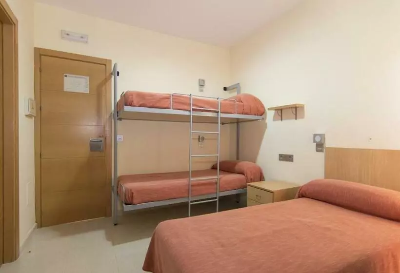اتاق استاندارد سه نفره, Albergue Inturjoven Algeciras Tarifa   Hostel