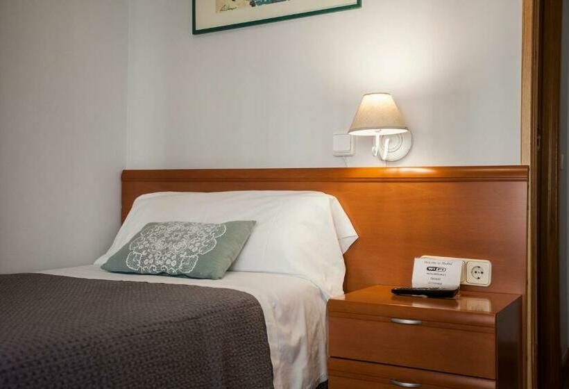 اتاق استاندارد یک نفره, Hostal Santa Cruz