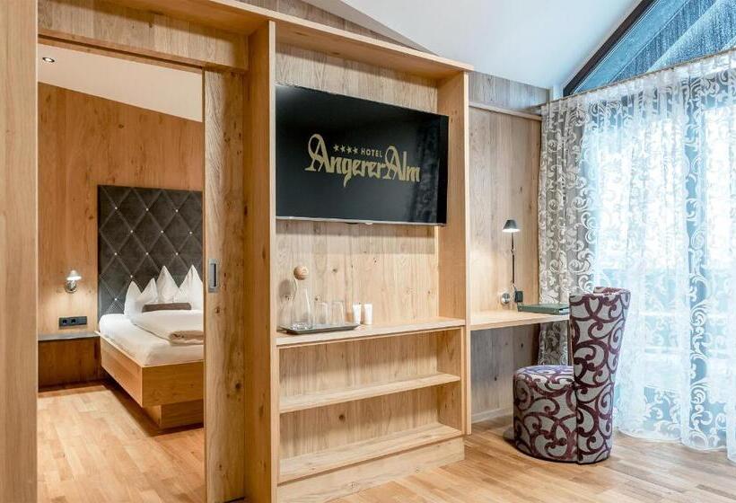 جناح جونيور مطل على الجبل, Angerer Alm