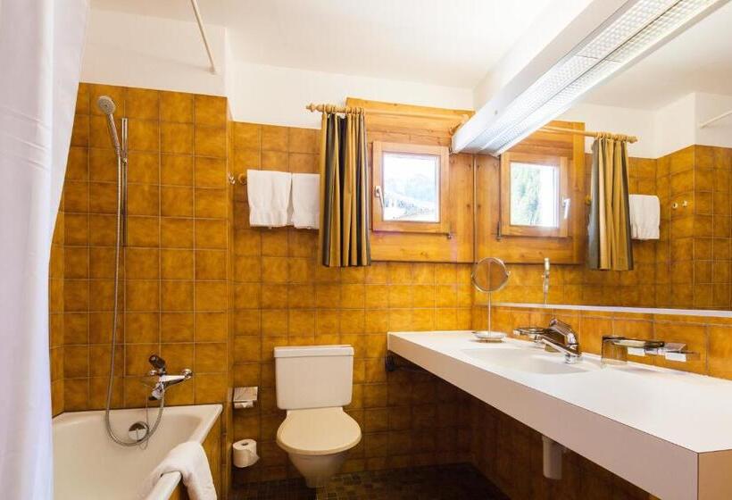 스탠다드 발코니 룸, Chesa Surlej