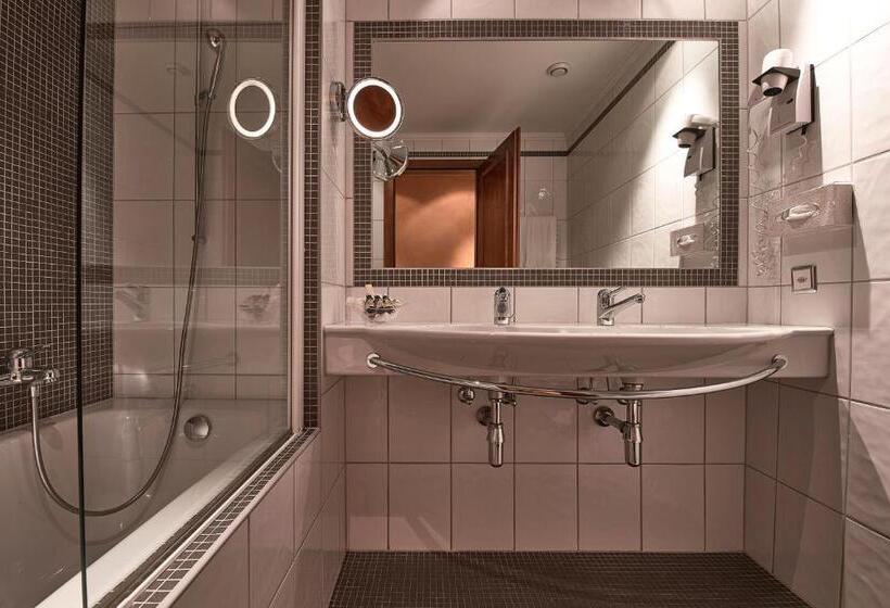 اتاق کلاسیک, D Alleves