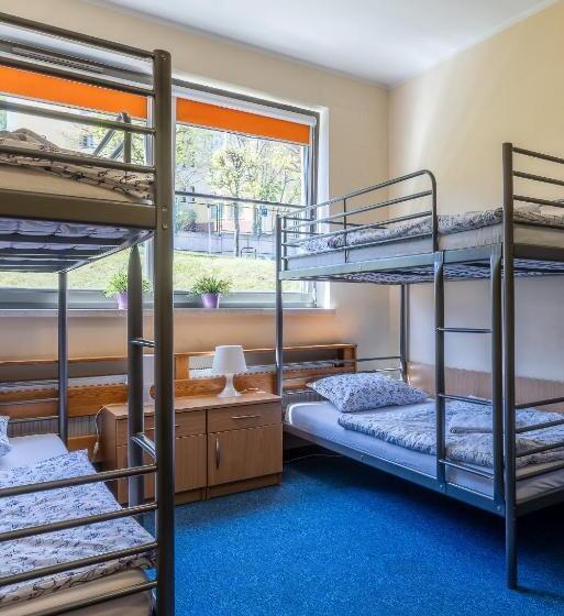 اتاق خانوادگی, Gdańska Szkoła Szermierki