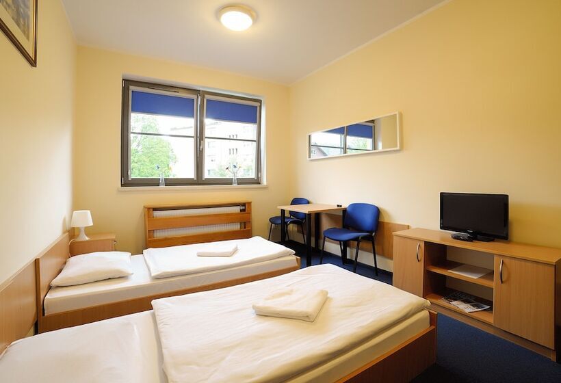 Quarto Estandar, Gdańska Szkoła Szermierki