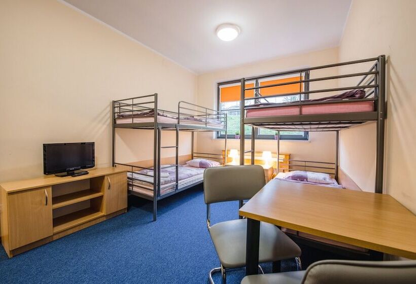 اتاق خانوادگی, Gdańska Szkoła Szermierki