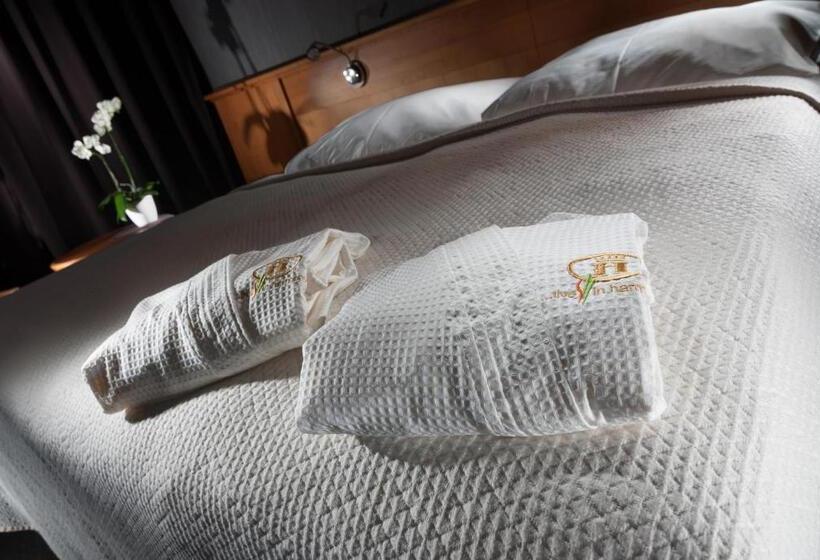 패밀리 룸, Harmony