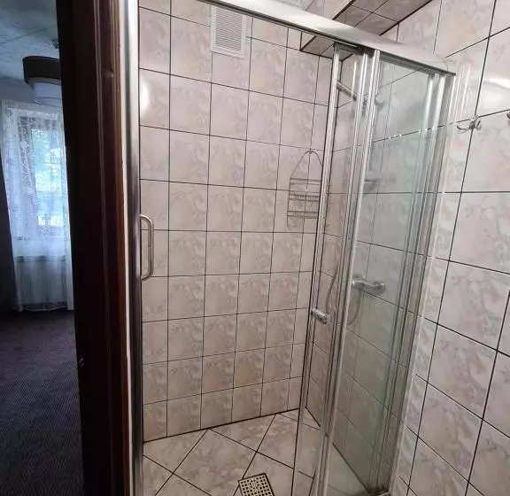 اتاق لوکس با بالکن, Kolorowa