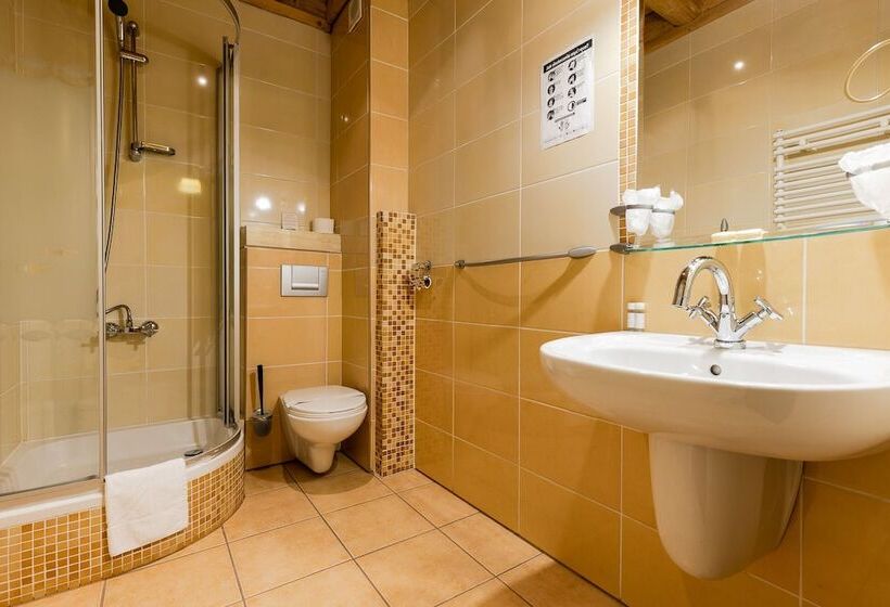 수피리어 룸, Marysin Dwor