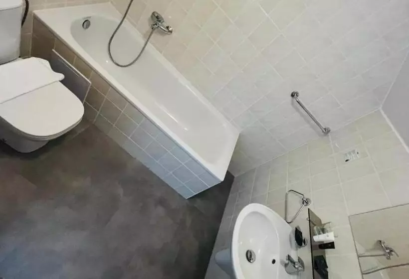 Habitació Estàndard, Payer