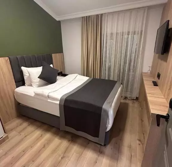اتاق استاندارد یک نفره, Pendik Marine