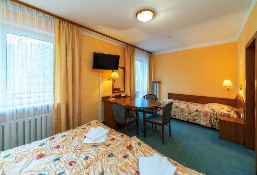 اتاق استاندارد سه نفره, Zespół Dolina Białego   Pensjonat Telimena