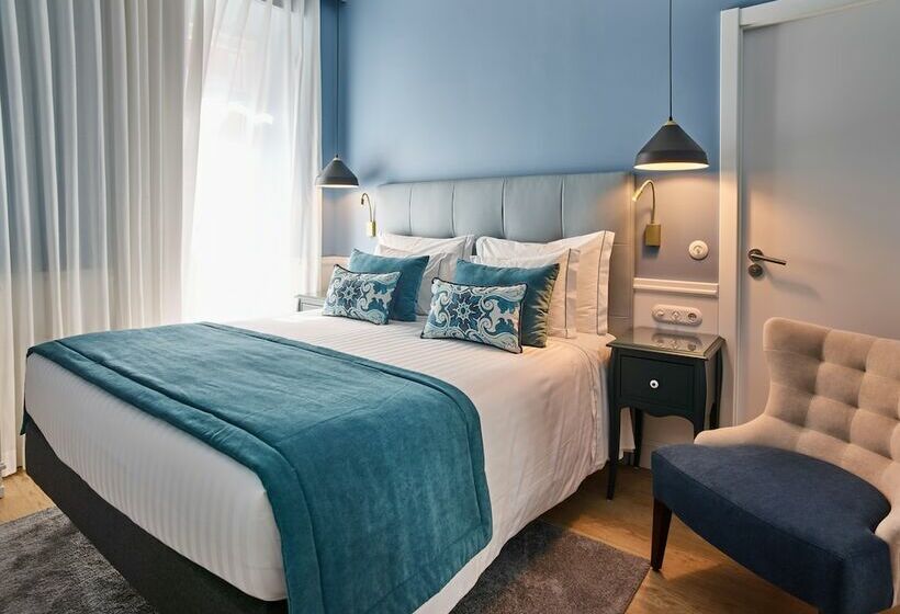 اتاق لوکس, Residencial Florescente