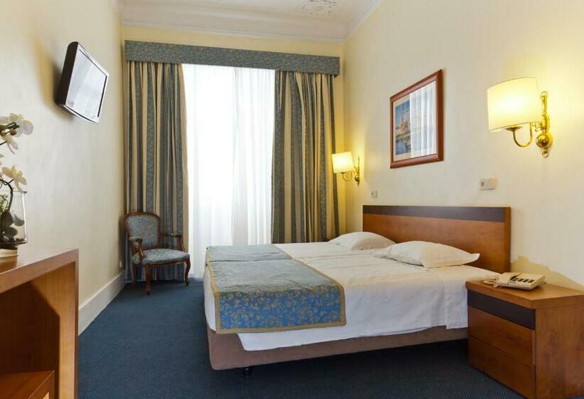 اتاق استاندارد, Residencial Florescente