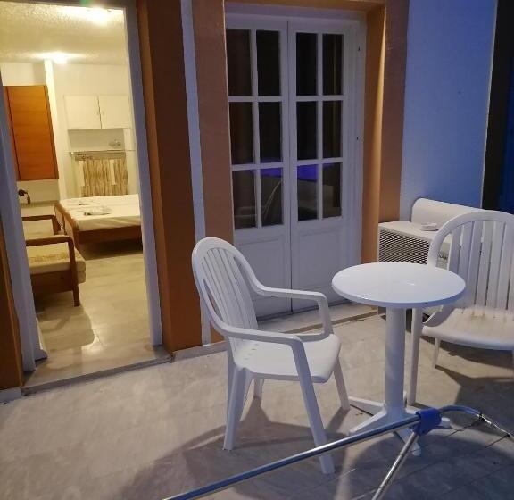 스탠다드 룸 풀장 전망, Katerina Apartments