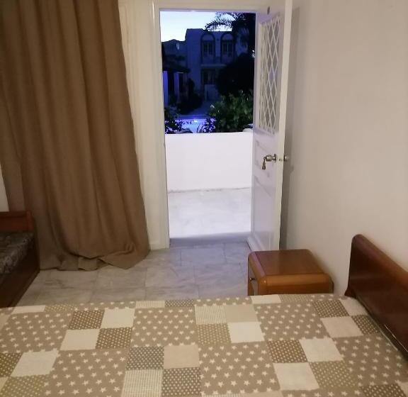 스탠다드 룸 풀장 전망, Katerina Apartments