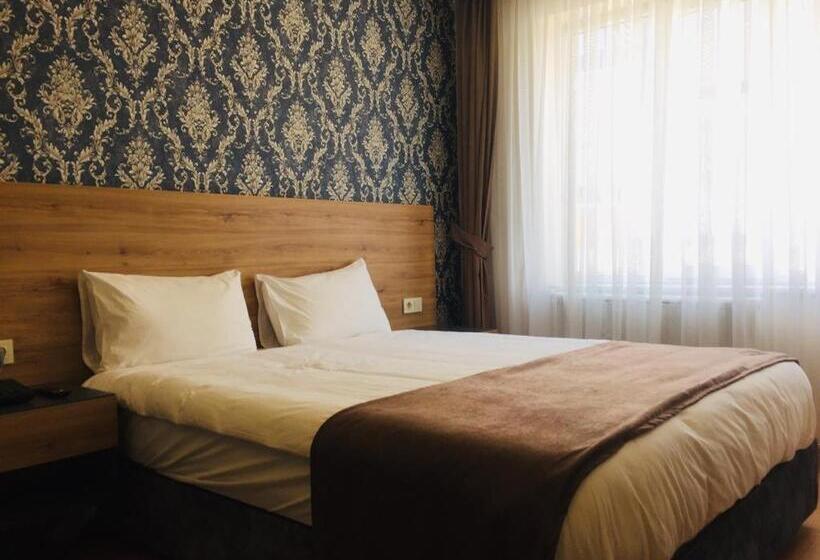 اتاق لوکس, Indi̇ana