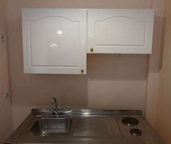 스탠다드 스튜디오, Surf