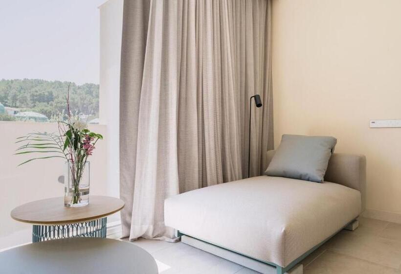 Люкс Боковой Вид на Море, El Vicenç De La Mar Adults Only Over 12