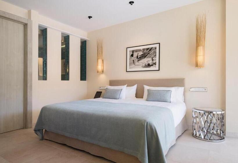 Люкс Боковой Вид на Море, El Vicenç De La Mar Adults Only Over 12