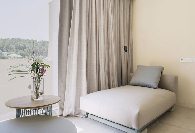 Люкс Боковой Вид на Море, El Vicenç De La Mar Adults Only Over 12