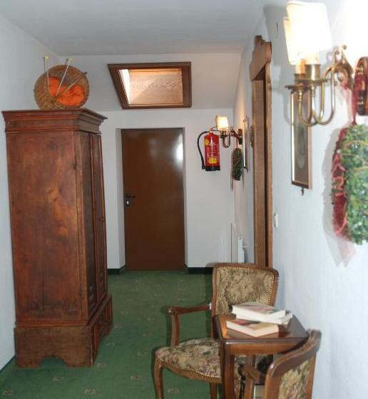 غرفة قياسية ثلاثية مزودة بشرفة, Sportpension Christina By Piaunddirk