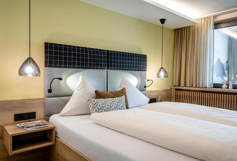 חדר סטנדרט, Klingler