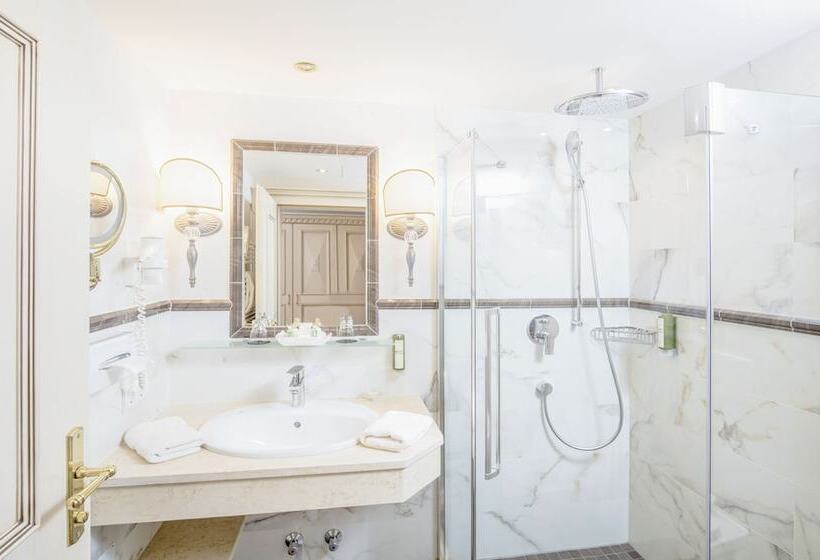 디럭스 룸, Der Lärchenhof