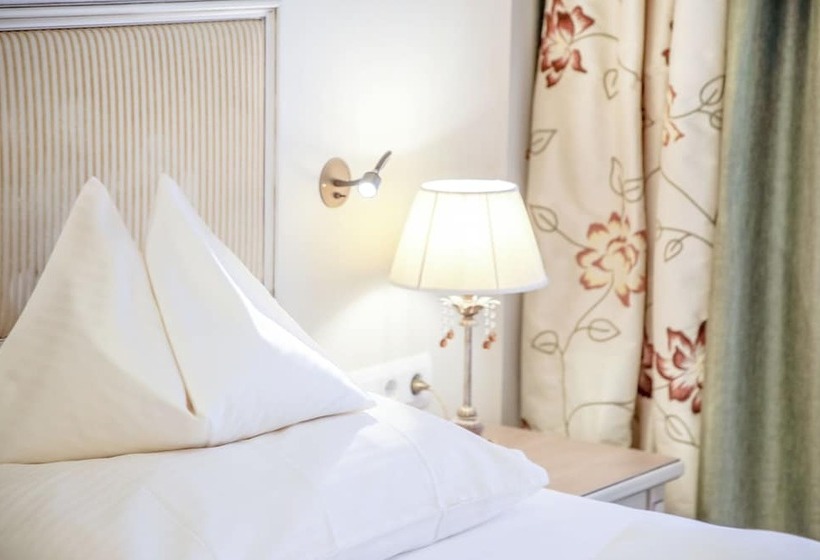 디럭스 룸, Der Lärchenhof