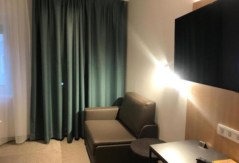 스탠다드 트리플 룸, Gasthof Graf