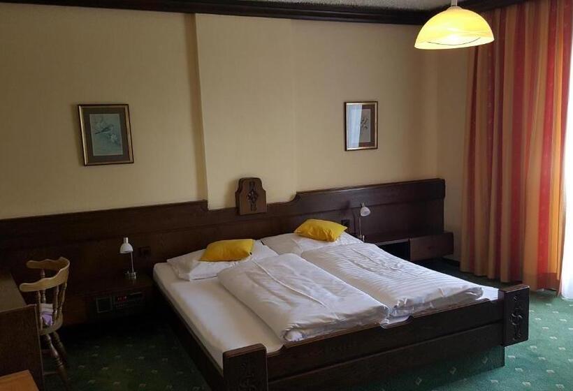 חדר סטנדרט עם מרפסת, Kanz