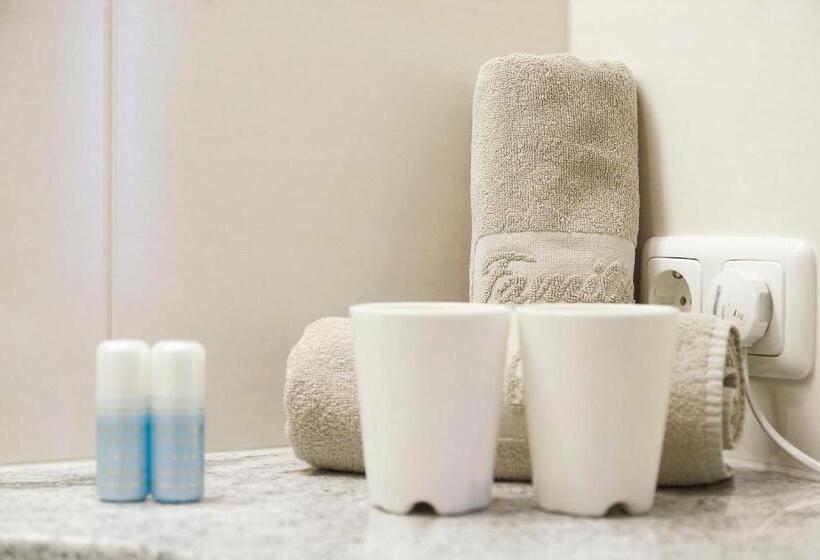 חדר סטנדרט עם מרפסת, Magerl