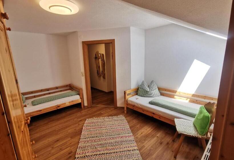 شقة غرفتين, Nussbaumer Am Irrsee