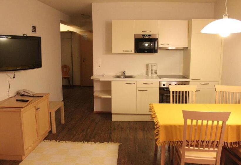 דירת שני חדרים עם מרפת, Pension Luzenberg