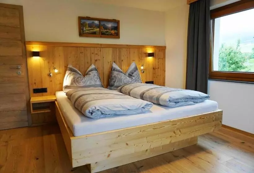 Standard-huone Parveke, Huaberhof Weerberg