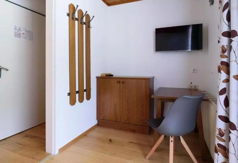 اتاق اکونومی یک تخته, Landhaus Ausswinkl