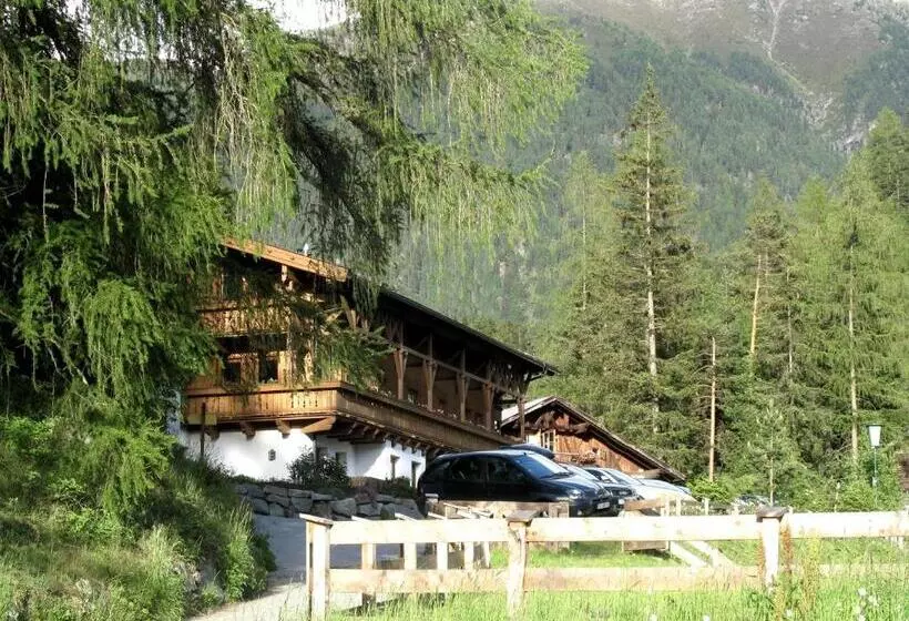 マウンテンビュースタンダードルーム, Gasthof Stuibenfall