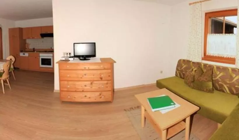 ２ベッドルームアパートメント, Schuistlhof