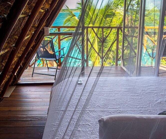 Семейный Номер, Xcabal Hotel Boutique