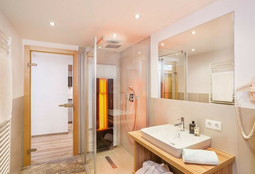 침실 1개 아파트, Aliona Apart