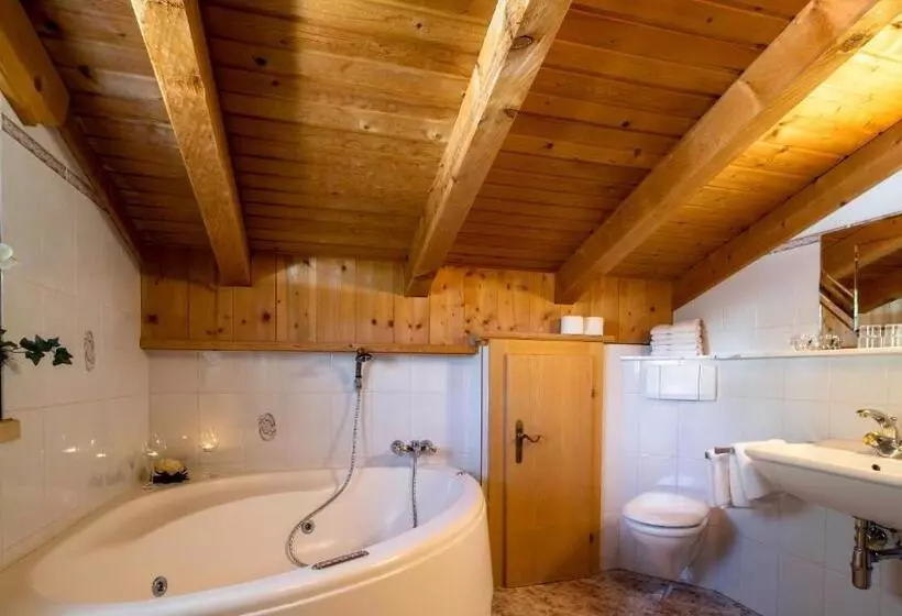 ３ベッドルームアパートメント, Appartementanlage Kerber