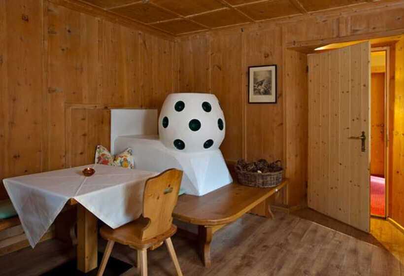 Апартаменты 5 спален, Urbanhof