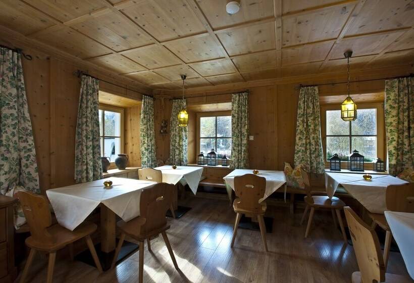 Апартаменты 5 спален, Urbanhof