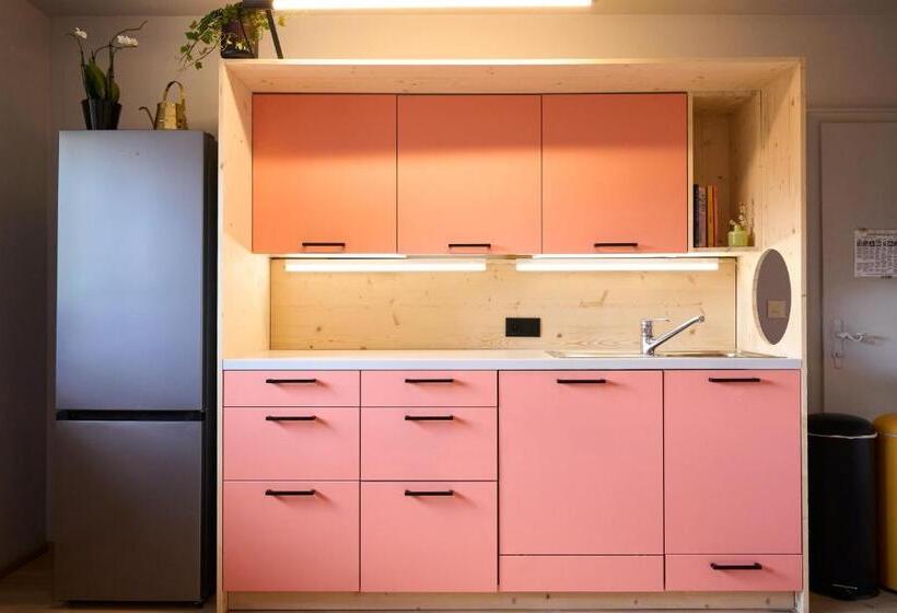 اتاق استاندارد با بالکن, Design Apartments & Zimmer   Zugspitze