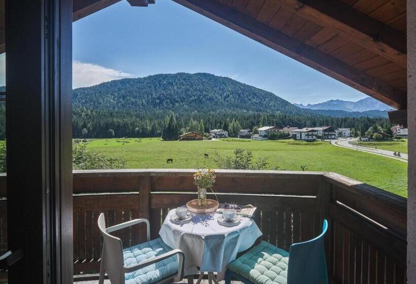 آپارتمان 2 خوابه, Design Apartments & Zimmer   Zugspitze